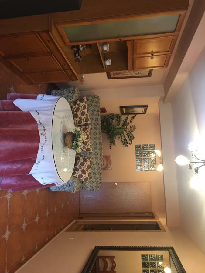 Hostal El Sevillano Rus Exterior photo