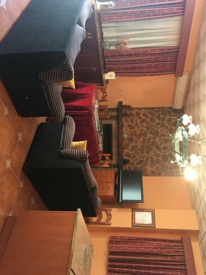 Hostal El Sevillano Rus Exterior photo